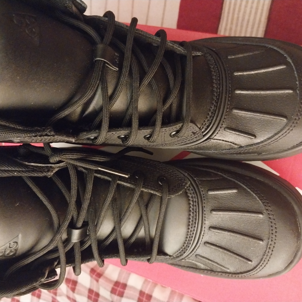 Nike Black Lace-Up Boots